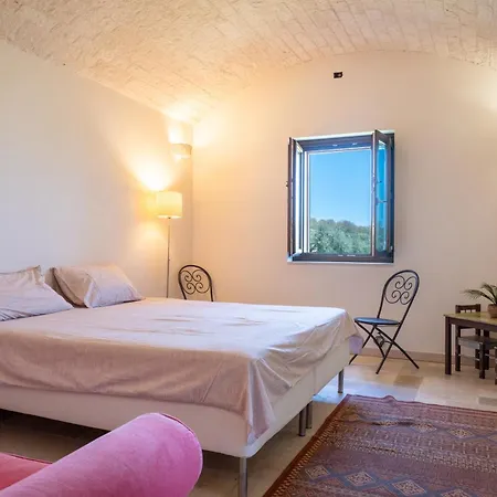 Trullo Caliandro Дом отдыха Мартина-Франка