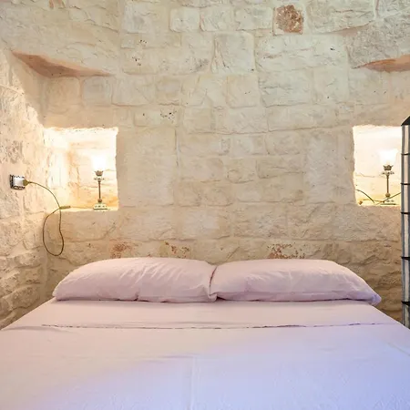 Trullo Caliandro * Мартина-Франка